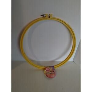 Bates Hoop-La Plastic Embroidery 10" Yellow